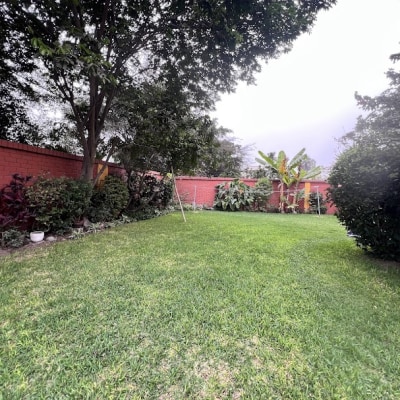 Casa Rústica y Campestre con jardín y piscina en Sol de la Molina - Imagen 2