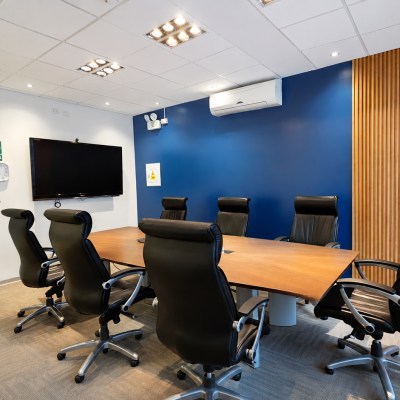 Sala ejecutiva para reuniones estratégicas en Miraflores - Imagen 2