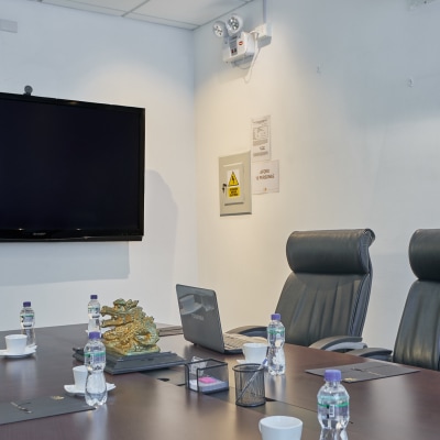 Sala de directorio para 6 personas en Miraflores - Imagen 5