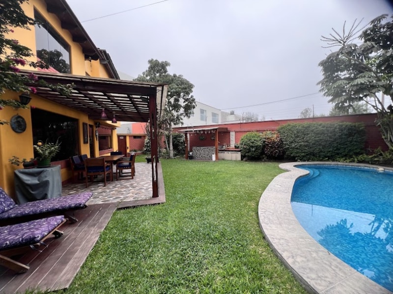 Casa Rústica y Campestre con jardín y piscina en Sol de la Molina - Imagen 5 de 5