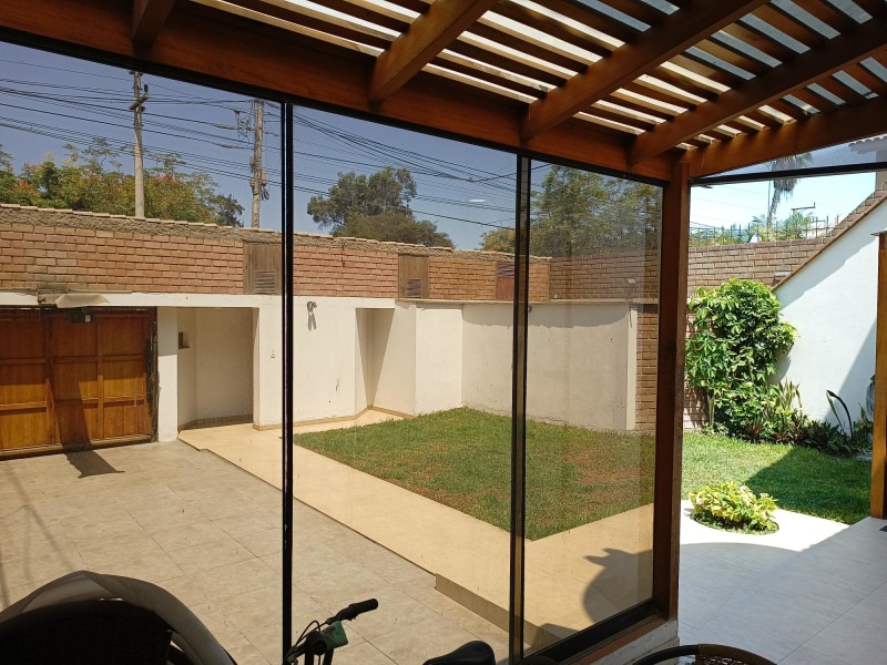 Casa con jardín para eventos inolvidables en San Borja - Imagen 2 de 10