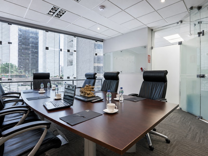 Sala de directorio para 6 personas en Miraflores - Imagen 2 de 6