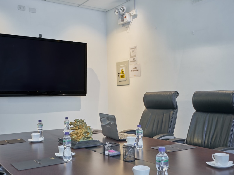 Sala de directorio para 6 personas en Miraflores - Imagen 5 de 6