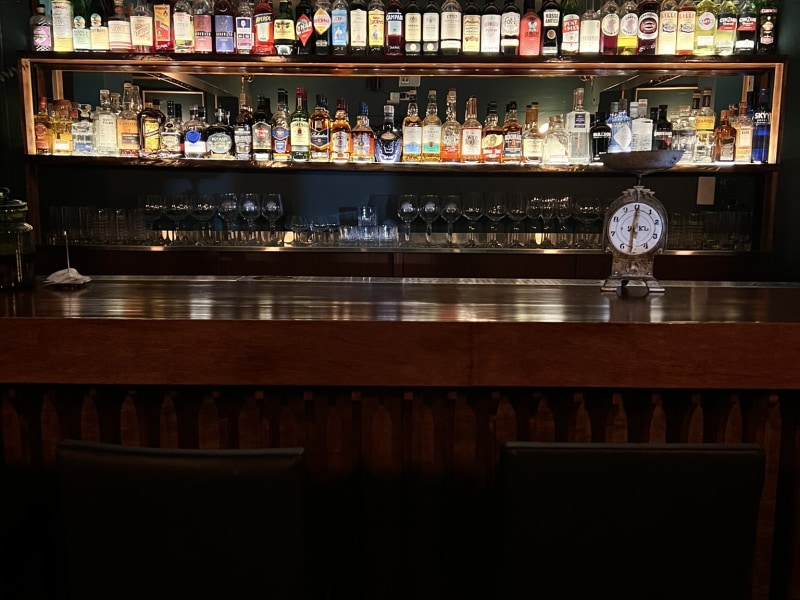 Bar estilo inglés de los años 30 en el centro de Miraflores  - Imagen principal
