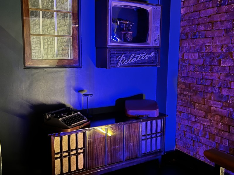 Bar estilo inglés de los años 30 en el centro de Miraflores  - Imagen 3 de 6