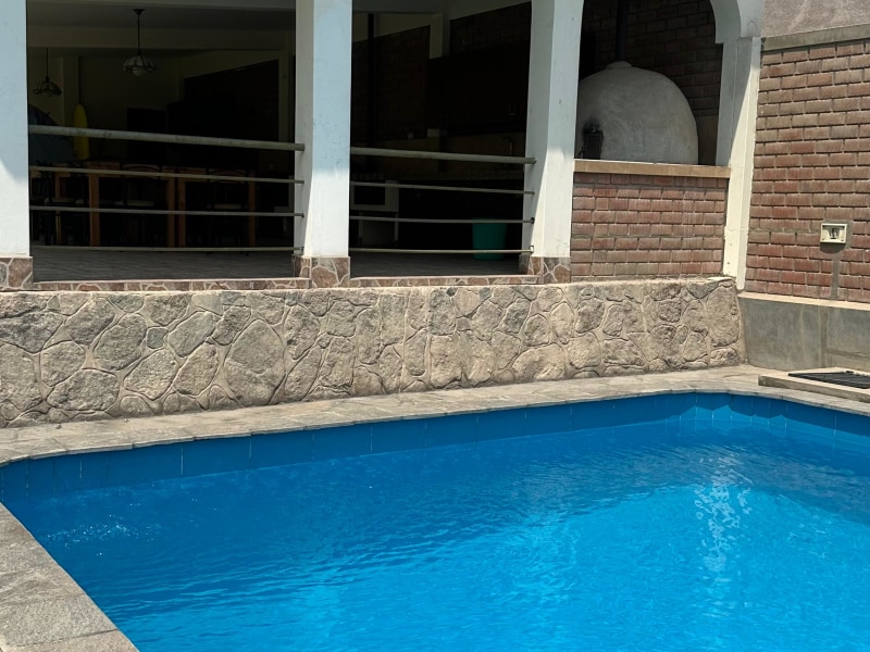 Refugio con jardín y piscina para eventos y producciones - Imagen 2 de 3