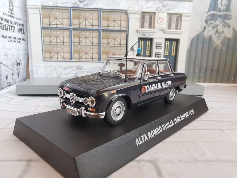 Alfa Romeo Alfa Romeo Giulia 1600 Super 1/43 diecast Gendarmerie — Carabinieri Italy