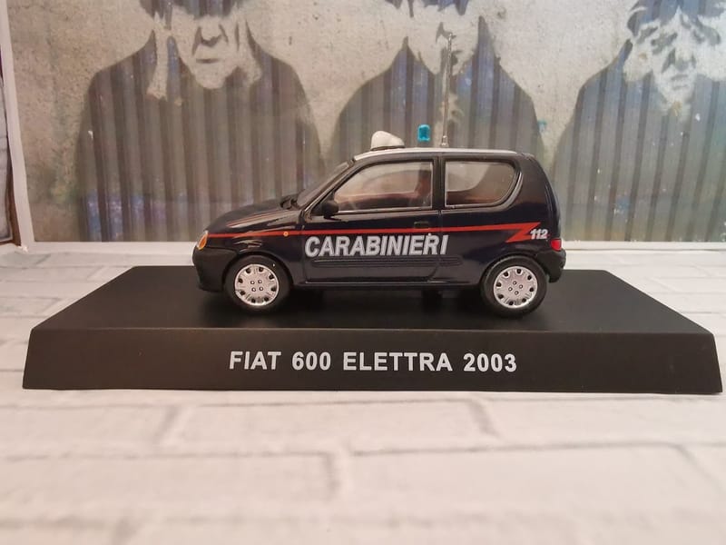 Fiat Fiat 600 Elettra 1/43 diecast Gendarmerie — Carabinieri Italy