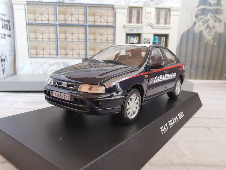 Fiat Fiat Brava 1/43 diecast Gendarmerie — Carabinieri Italy