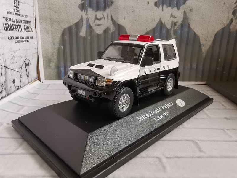 Mitsubishi Mitsubishi Pajero 1/43 diecast Police — Prefectural Police Japan