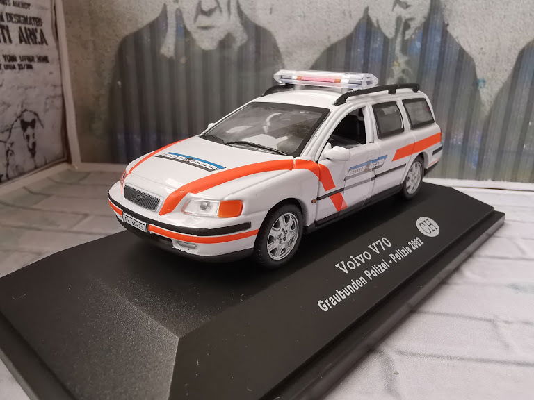 Volvo Volvo V70 1/43 diecast Regional Police — Kantonspolizei Graubünden Switzerland