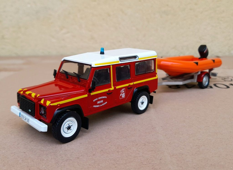 Land Rover Land Rover Defender 130 1/43 diecast Fire — Sapeurs-Pompiers France