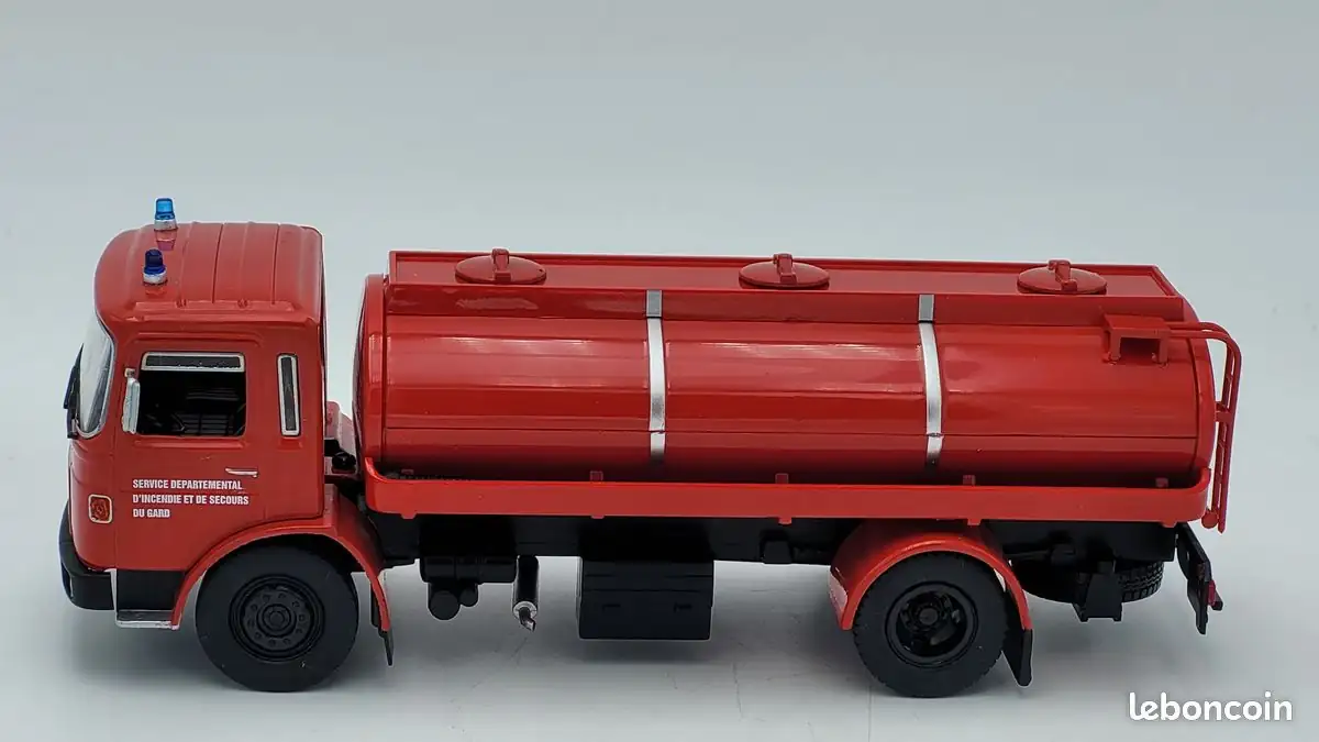 Saviem Saviem SM 240 1/43 diecast Fire — Sapeurs-Pompiers France