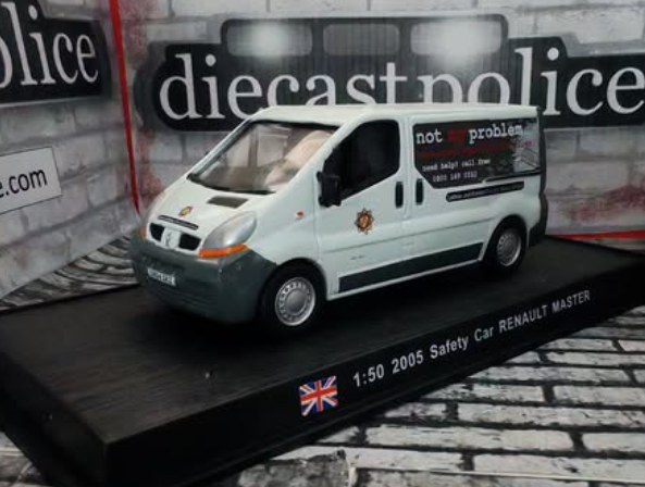 Renault Renault Master 1/64 diecast Fire — Fire & Rescue Service United Kingdom
