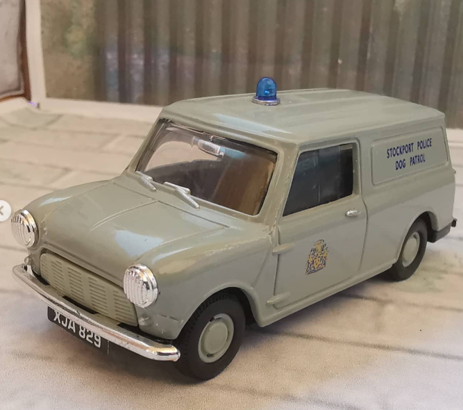 Austin Austin Mini Van 1/43 diecast Regional Police — Greater Manchester Police United Kingdom