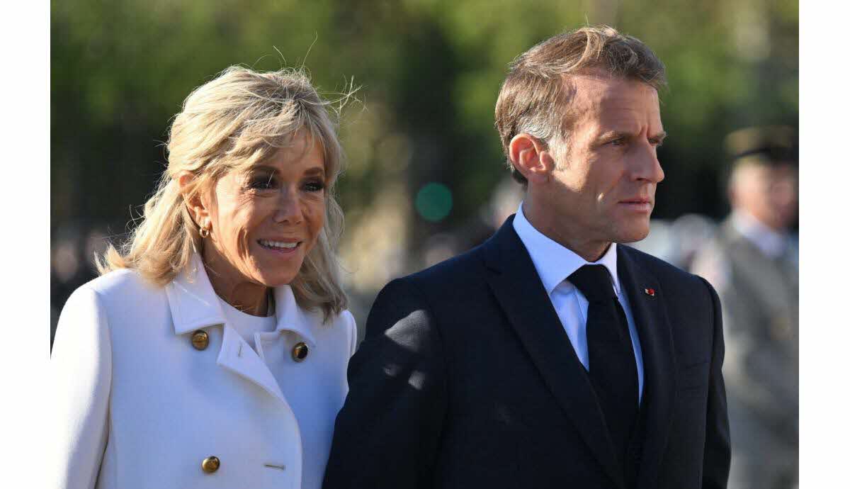 Emmanuel et Brigitte Macron assistent au concert de Céline Dion à Paris