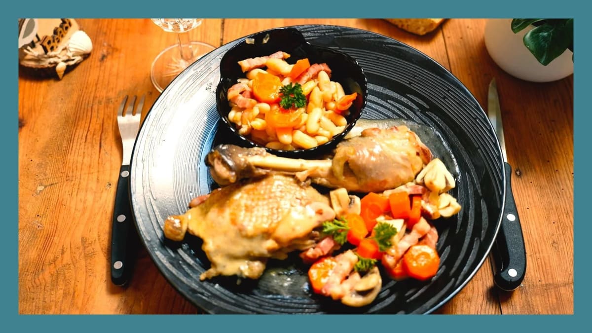 Gastronomie vendéenne : la recette traditionnelle du poulet en blanquette aux mogettes