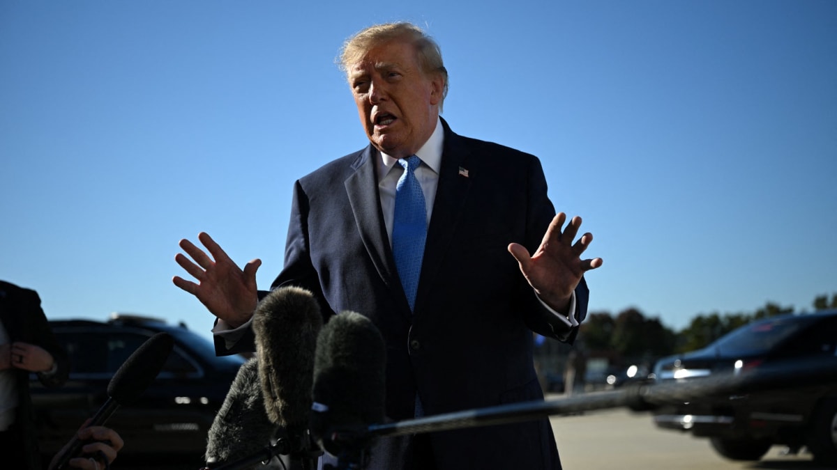 Donald Trump réplique aux critiques de Barack Obama sur la Maison Blanche