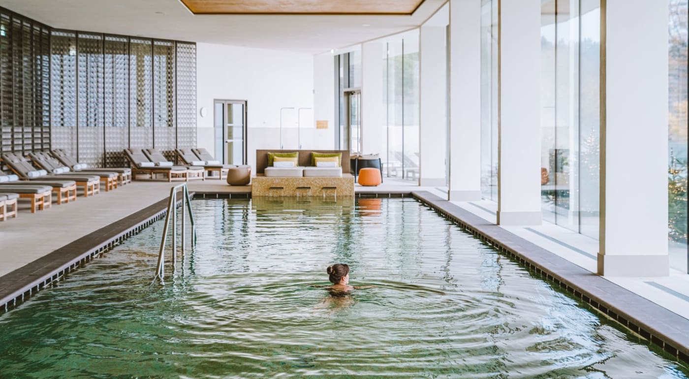 Spa et piscine intérieure du Royal Champagne
