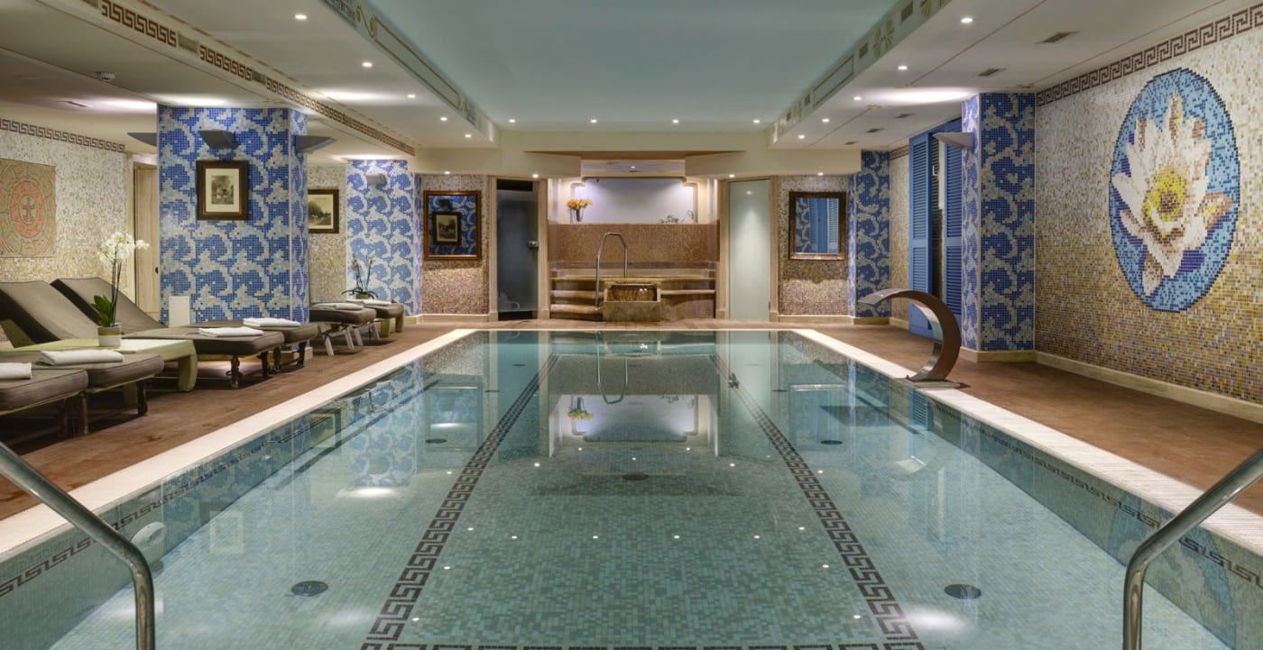 The indoor pool of the Diamond Spa at the Swiss Diamond Hotel