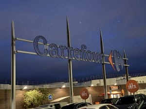 Carrefour : des résultats trimestriels en hausse mais un avertissement sur la consommation