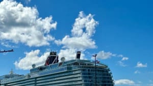 Martinique : les mouvements sociaux paralysent le début de la saison des croisières