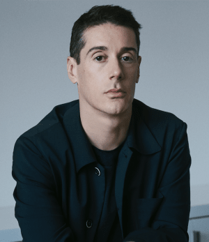 Louis Vuitton nomme Hector Muelas directeur de la création de marque