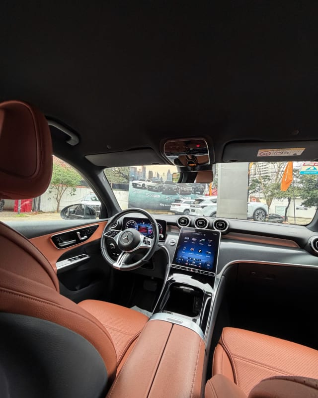MERCEDES BENZ GLC 200 2023 — foto 3