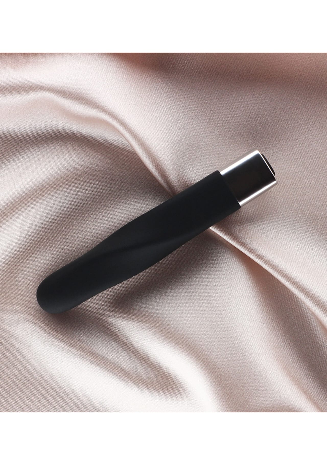 Layla Silicone Vibrating Bullet - Black