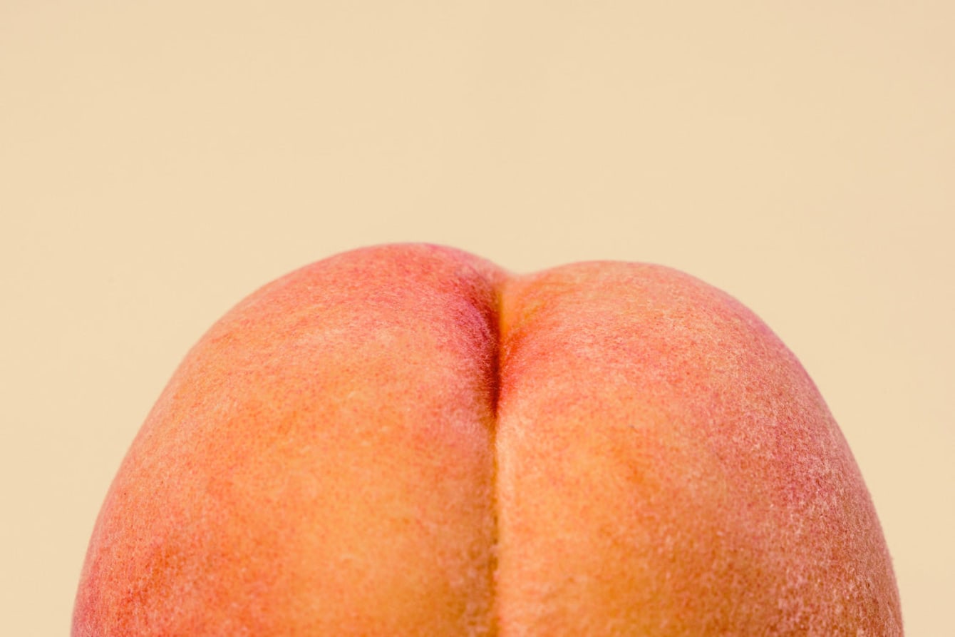 LET THEM EAT CAKE: HOW TO GIVE A SPECTACULAR RIM JOB