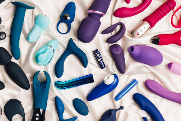 40 SEX TOYS THAT INSPIRE US