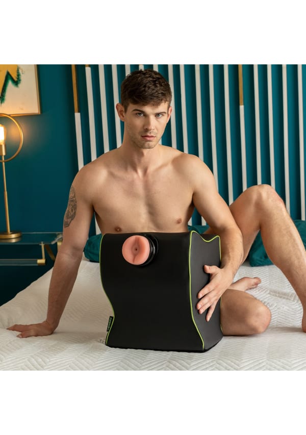 Show image 3
