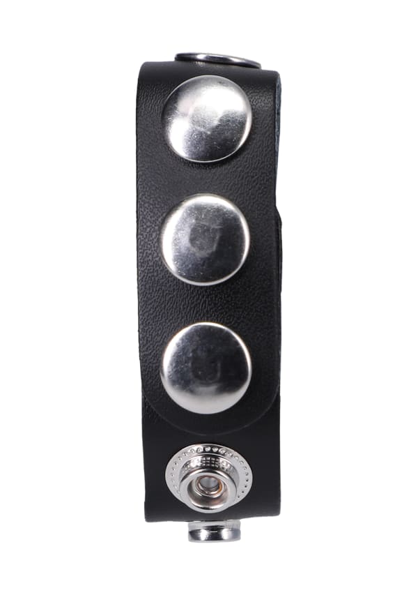 Show image 3