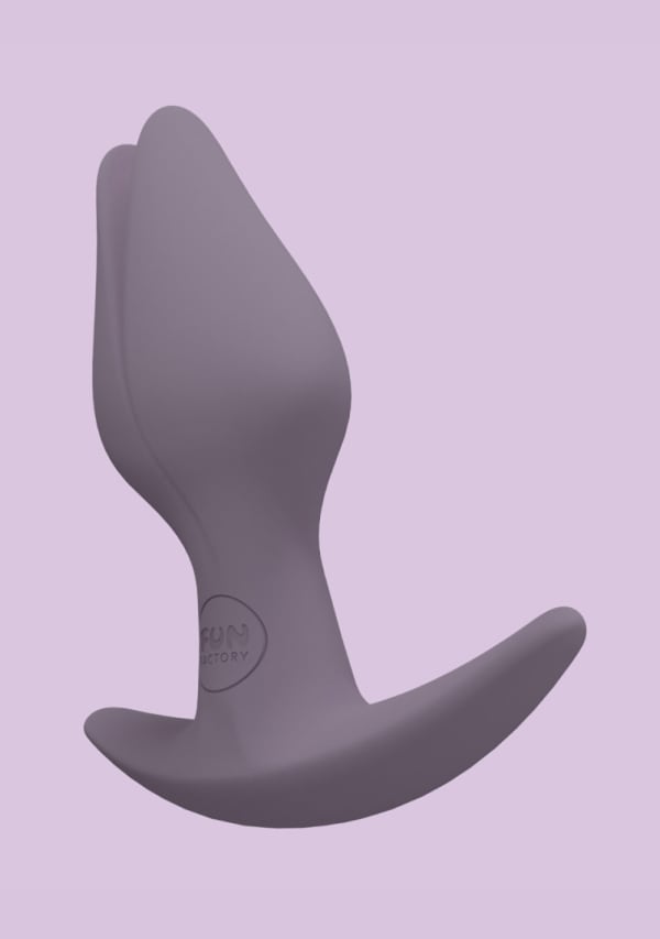 Show image 3