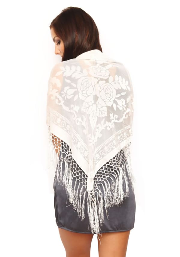 Show image 10