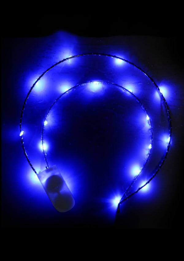 Show image 3