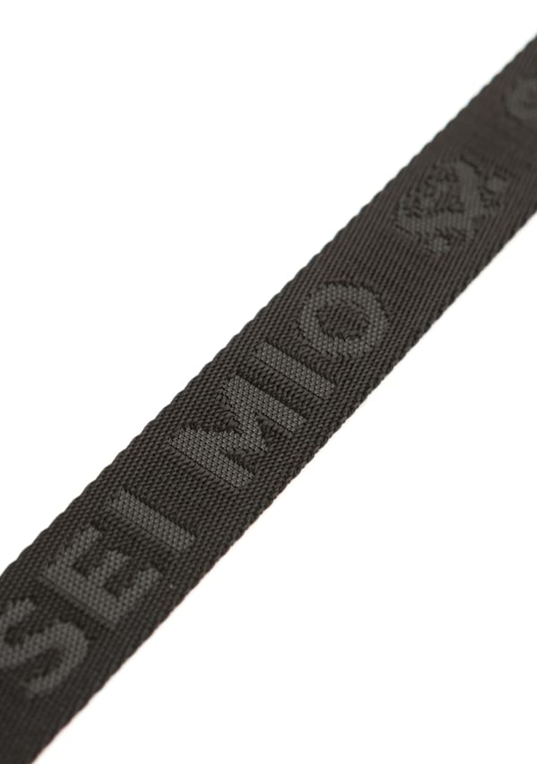 Show image 3