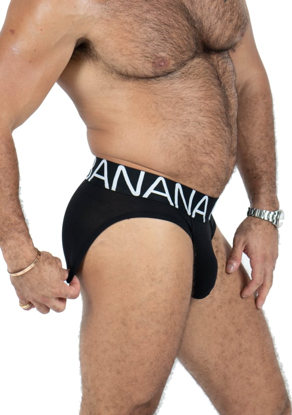 Show image 3