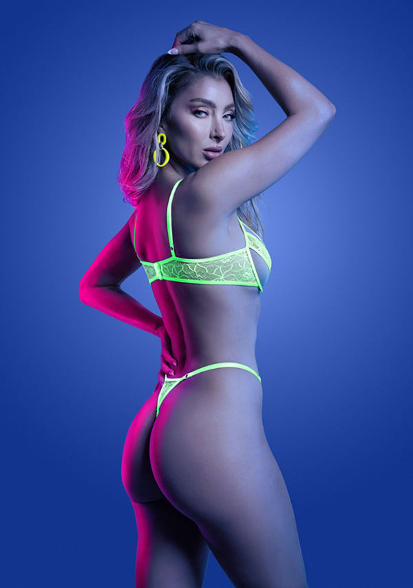 Show image 2