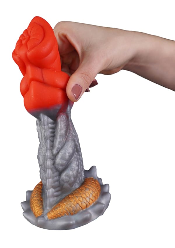 Show image 4