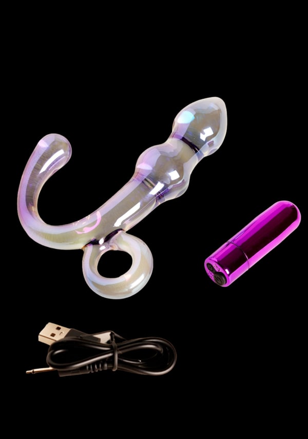 Show image 4