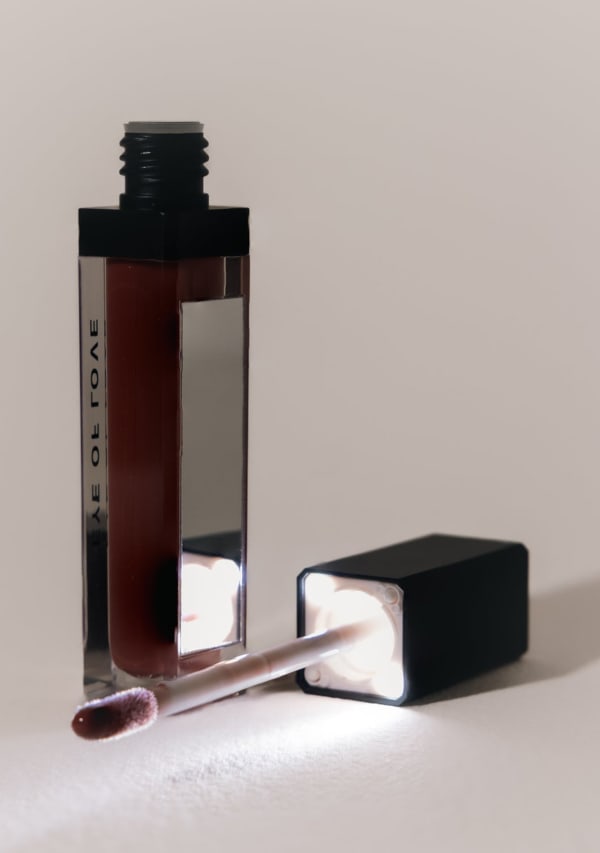 Matchmaker Crimson Kiss Pheromone Plumping Lip Gloss Image 3