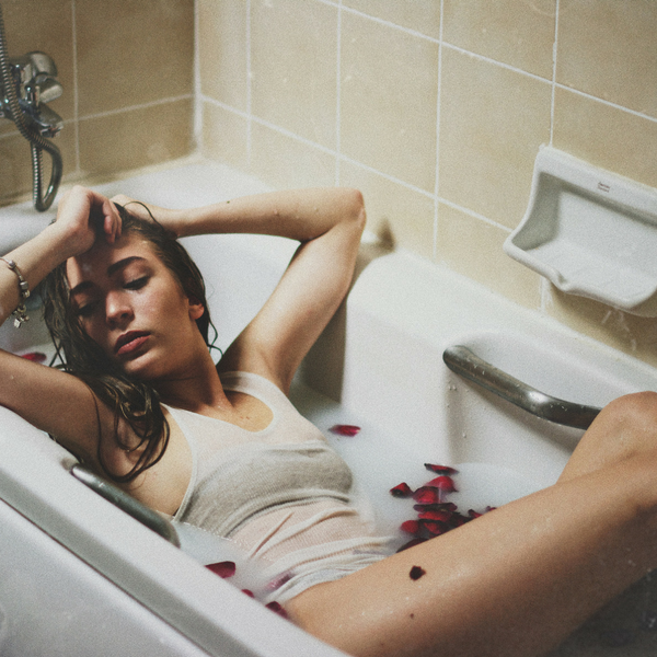 oral sex in the bathtub