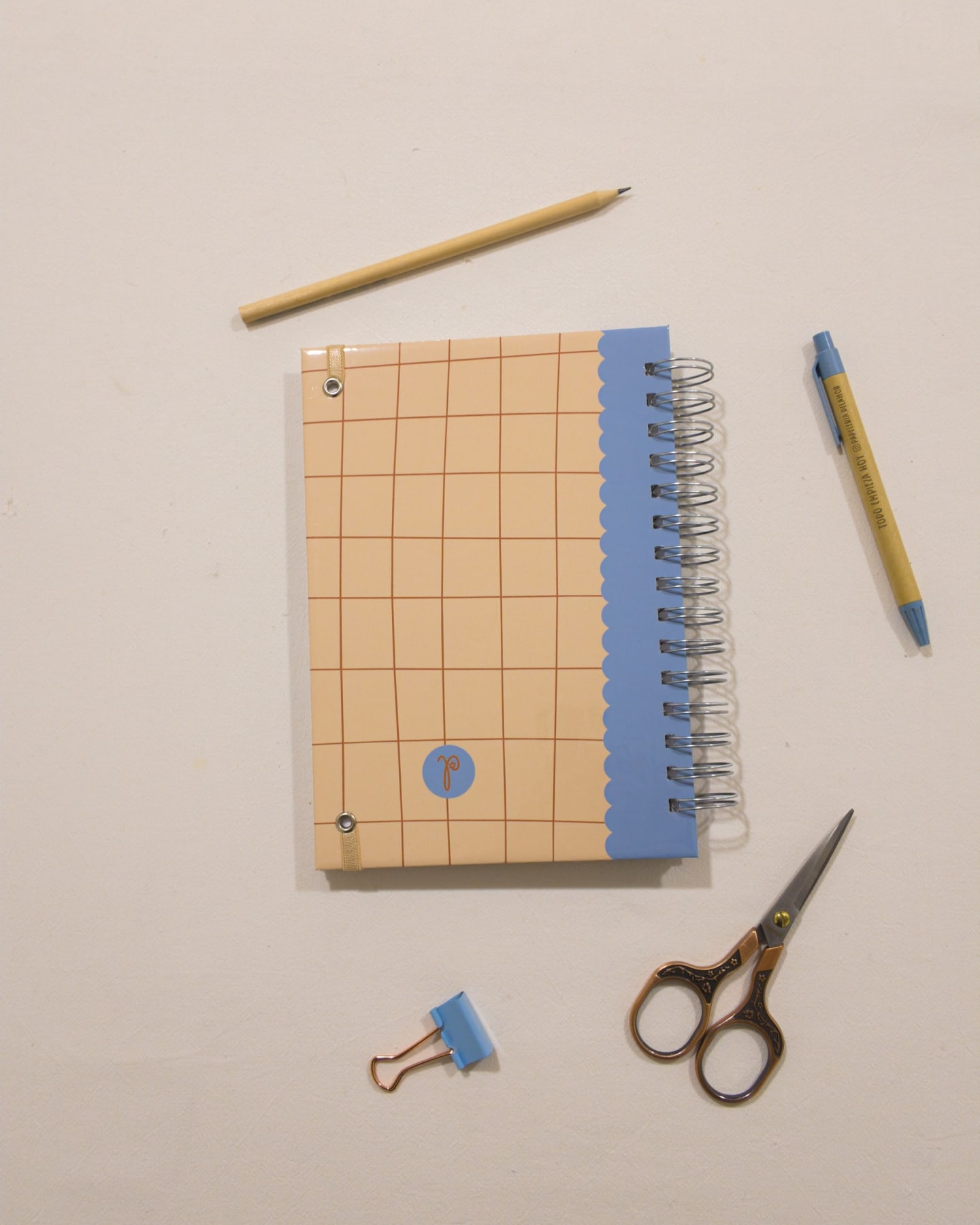 Contratapa del cuaderno Alba (colección Calma) de La Pape