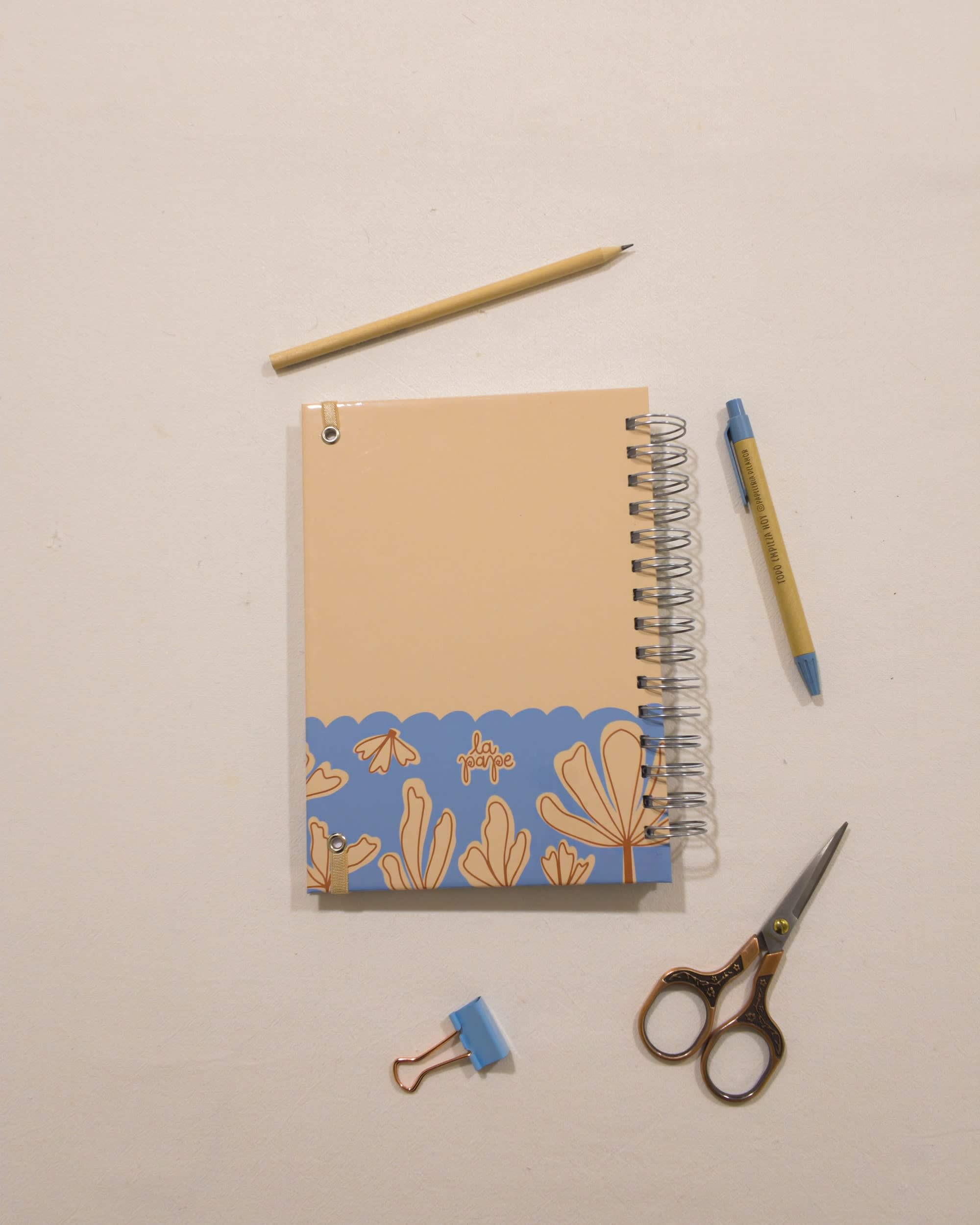 Contratapa del cuaderno Orilla (colección Calma) de La Pape