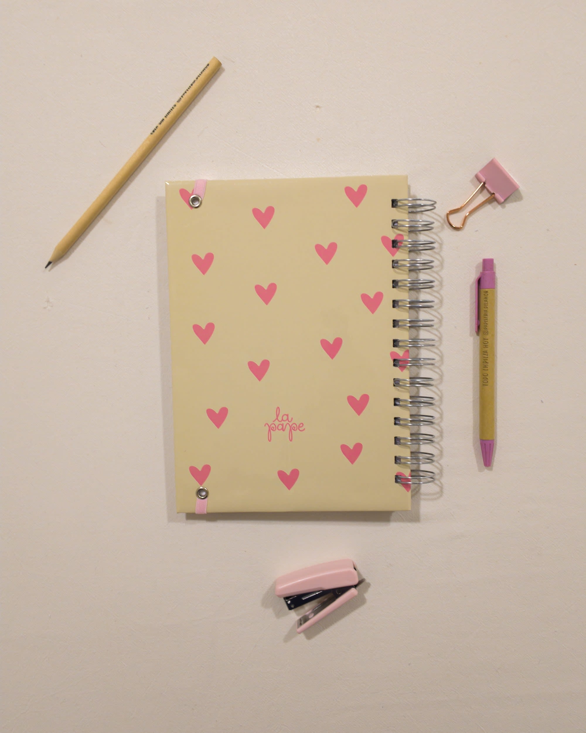 Contratapa del cuaderno Corazoncitos (colección Corazón) de La Pape