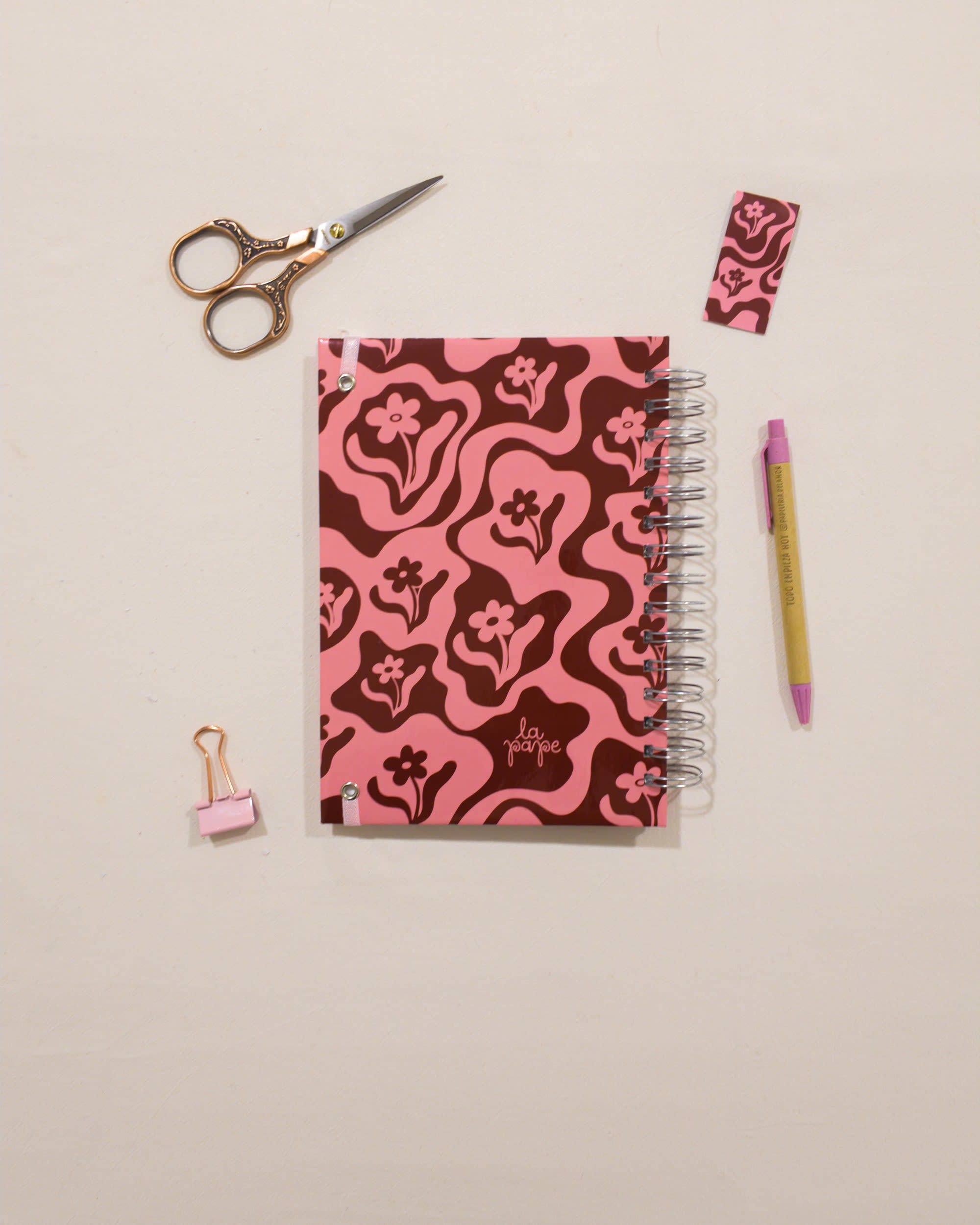 Contratapa del cuaderno Brote (colección Florecer) de La Pape