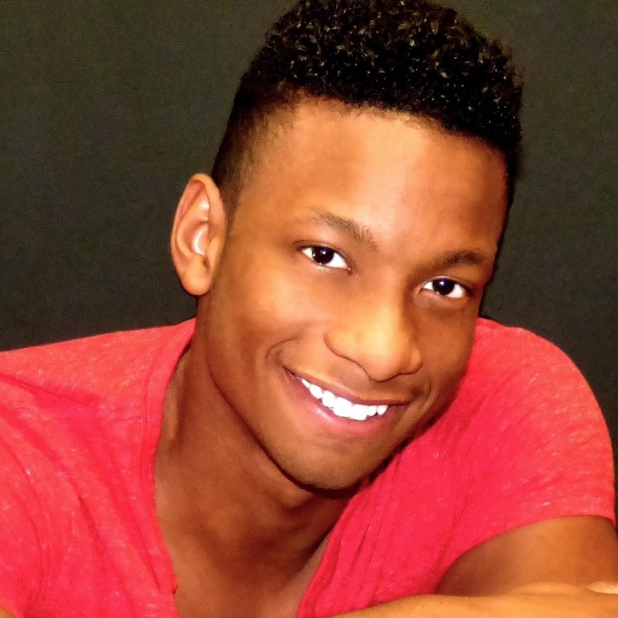 Владимир шульга. Скотт ричард (scott richard). Франк айя фото сейчас. Сайт actor. Лео ройс актер.