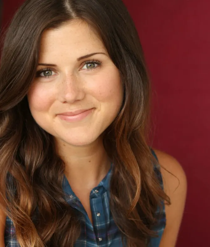 Gracie Lane headshot