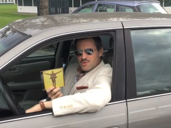  Goulet in the Piazza